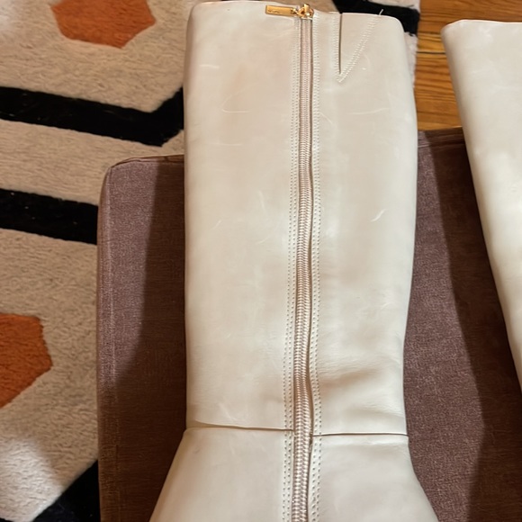 NWOT SCHUTZ Mikki Cream Leather Pointed Toe Boots - Picture 9 of 11